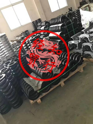 山重建機全機型配件底盤件漲緊油缸引導(dǎo)輪
